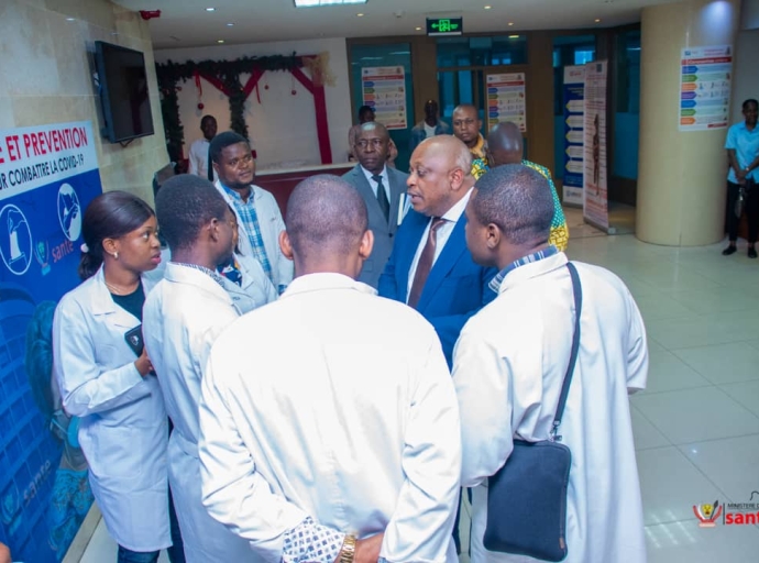 Alignement à la prime de risque professionnel : Les médecins non primés reçoivent des assurances de Jean-Jacques Mbungani
