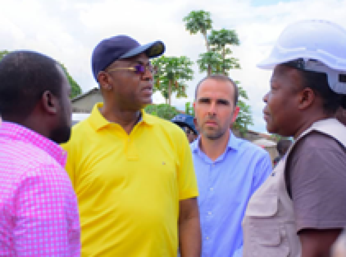 Evaluation des chantiers d’infrastructures routières, Kinshasa : Gentiny Ngobila satisfait de l'évolution des travaux
