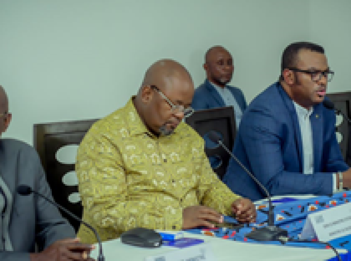 Transport, logement et alignement à la prime des risques professionnels, Bibwa 3 : Mbungani, Boji et Lihau négocient avec l’intersyndicale du secteur de la santé sur les avantages sociaux des médecins et pro-santé !