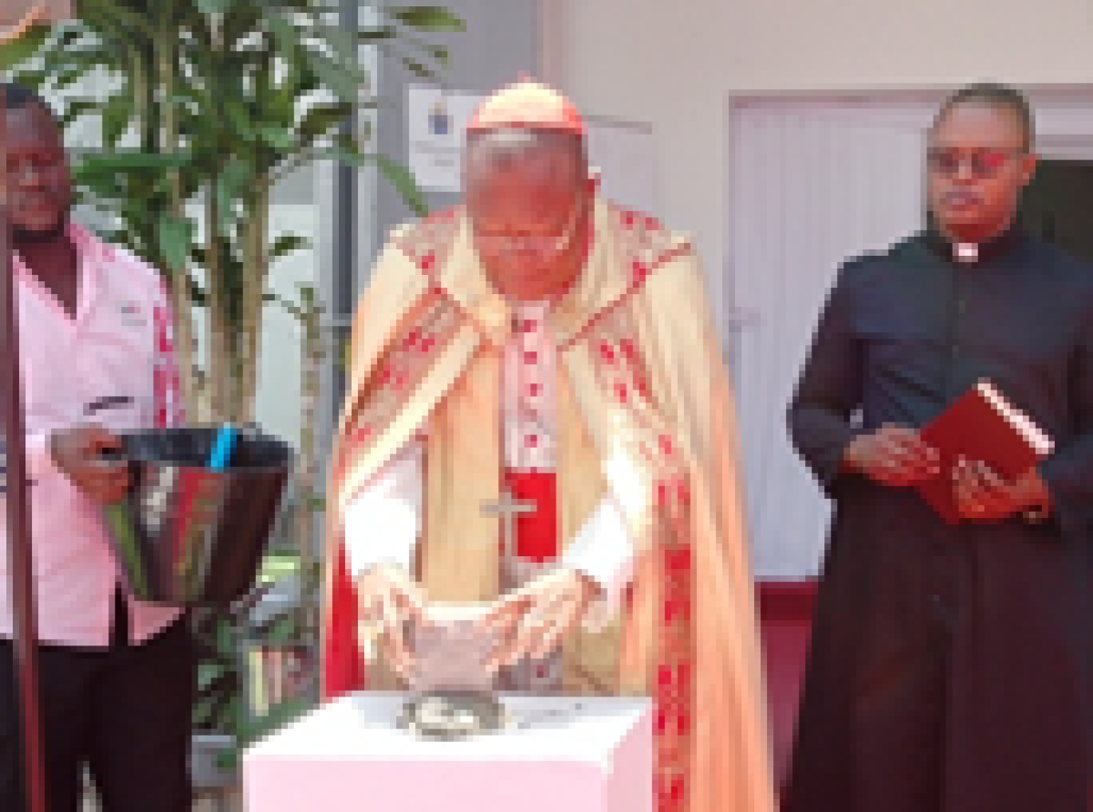 Construction du siège de la Fondation du Pape François pour l’Afrique Kinshasa : le Cardinal Fridolin Ambongo donne le go des travaux