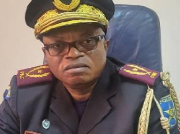 Province de la Tshuapa : Le commissaire divisionnaire adjoint Amisi Nyembo, un policier rompu dans son arme au service de la Nation !