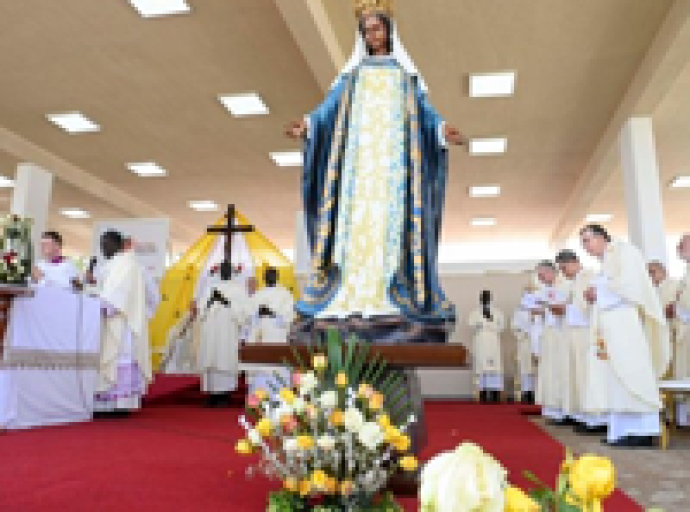 Soudan du Sud : le sculpteur de la statue pour la messe du Pape assassiné à Juba
