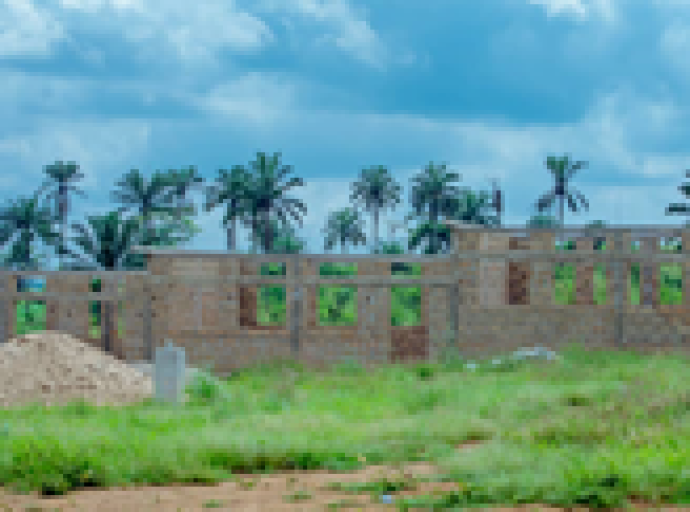 Suivi du PDL 145 Territoires au Kongo Central : La délégation de la Primature et les experts de la CFEF satisfaits de l'évolution positive des travaux à Sekebanza et à Lukula