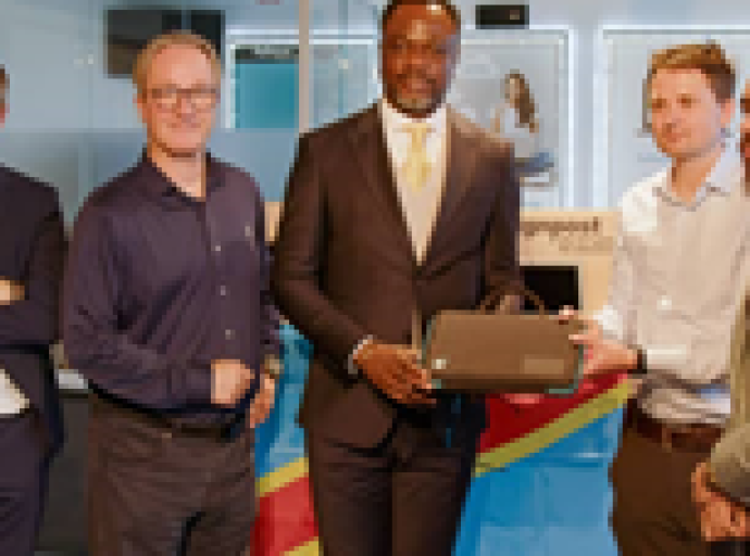 Numérisation du système éducatif congolais, Belgique : Tony Mwaba chez Kila Kitu Online et Google