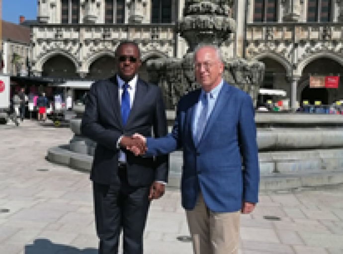 Une série de partenariats négociés au grand bonheur du Kasaï Central , John Kabeya : une mission fructueuse en Europe !
