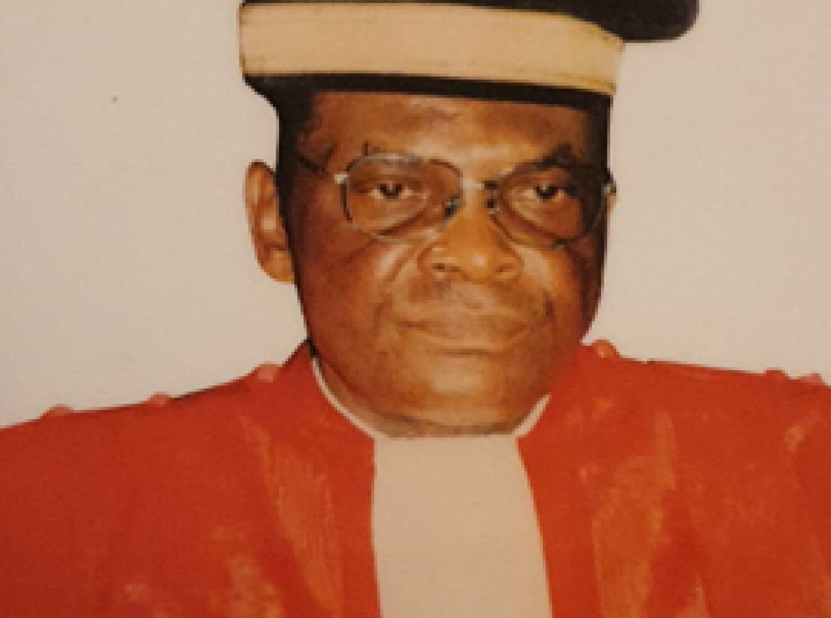 6ème ans après la disparition du Professeur Emérite Astérie Kisaka-kia-Ngoy, RDC : Me Clément Kitengye Kisaka plaide pour l’amélioration des conditions sociales des Magistrats