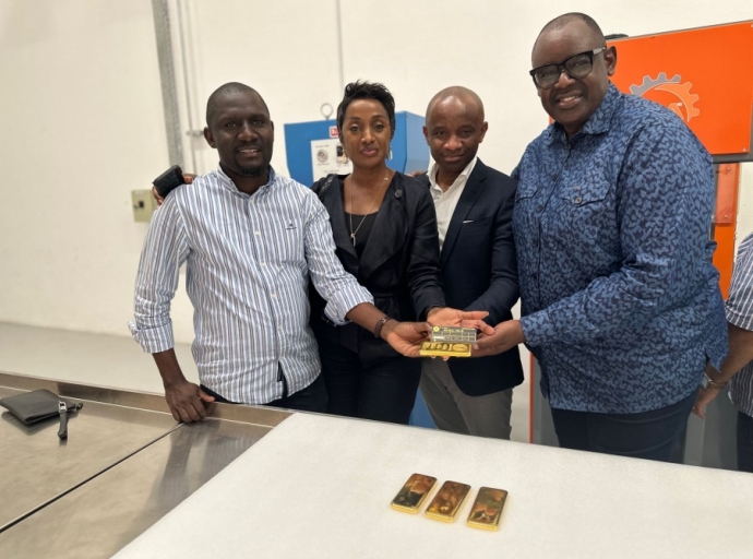 A Abu Dhabi, Les actionnaires de Primera Gold DRC SA ont visité la raffinerie d'or d'AURIC HUB Ltd