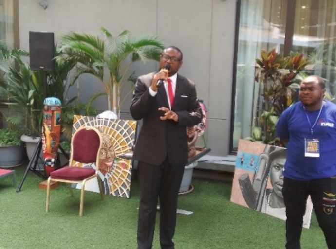  Salon des héros 2023 ? RDC : Dolph Kanyinda insiste sur la promotion de la culture congolaise !