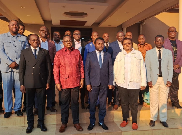Décongestionner la route Lubumbashi-Kasumbalesa-Kolwezi, OGEFREM : William Kazumba sensibilise les transporteurs routiers du Grand Katanga