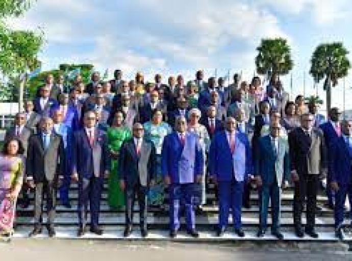 Des mesures en marche face au choc autour du Franc Congo , RDC : le Gouvernement note des signes avant-coureurs d’un redressement rapide