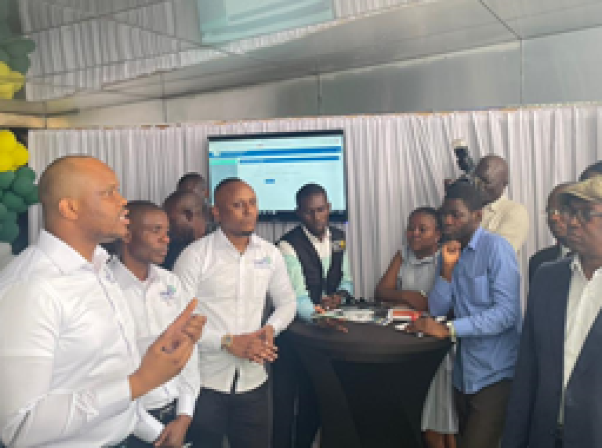 En marge des journées portes ouvertes , CNSS : Charles Mudiay invite les employeurs à s’affilier pour garantir les meilleures conditions de sécurité sociale aux travailleurs