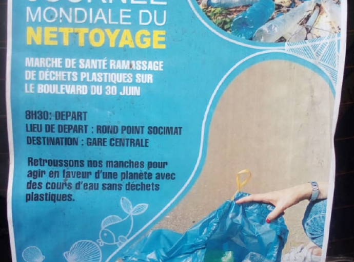 Kinshasa : Kintoko et ses partenaires prêchent par l’exemple en organisant une activité de ramassage des bouteilles plastiques