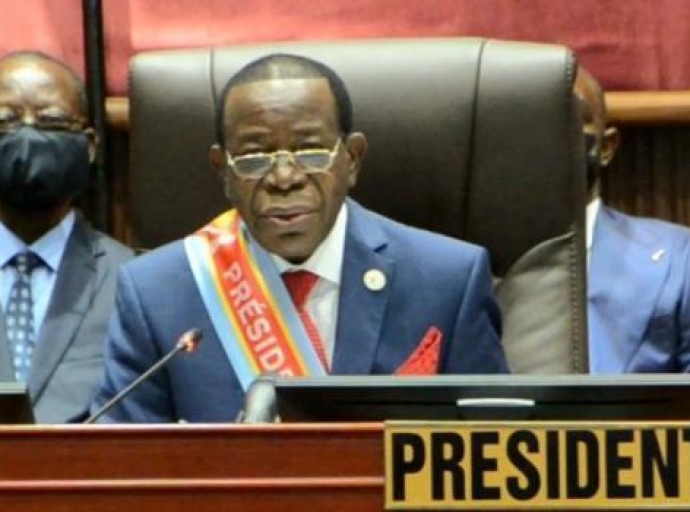 Sénat : Bahati Lukwebo appelle le Gouvernement à corriger les écarts budgétaires