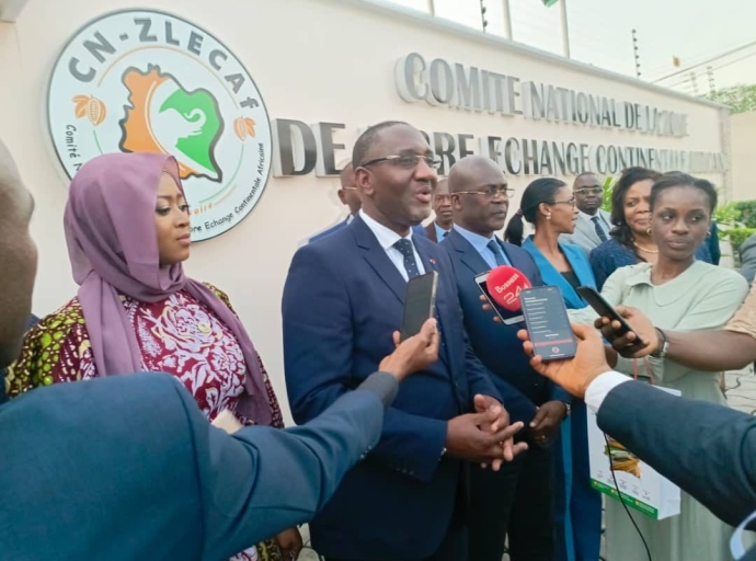 Cap vers la facilitation des échanges commerciaux bilatérales, RDC-Côte d’Ivoire : Jean-Lucien Bussa et Souleymane Diarrassouba annoncent l’organisation d’un forum économique