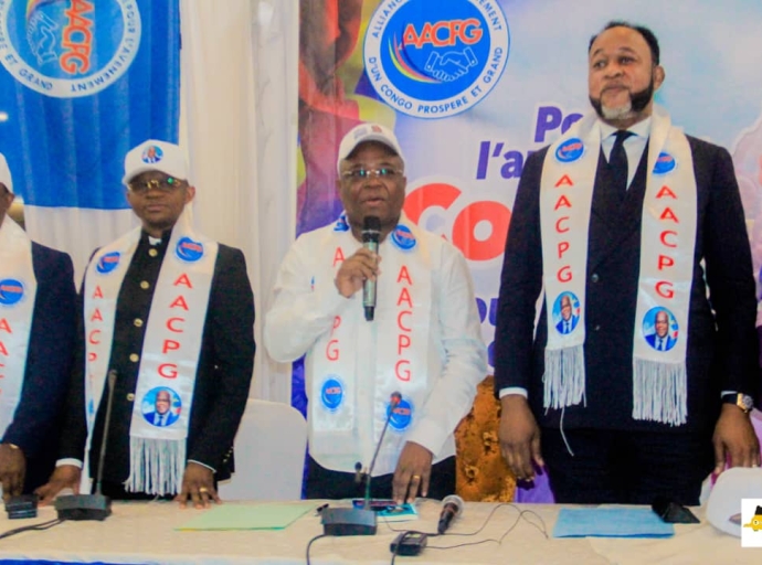 Désigné candidat unique à la Présidentielle 2023,Félix Tshisekedi : Pius Muabilu et l’AACPG en première ligne de front !