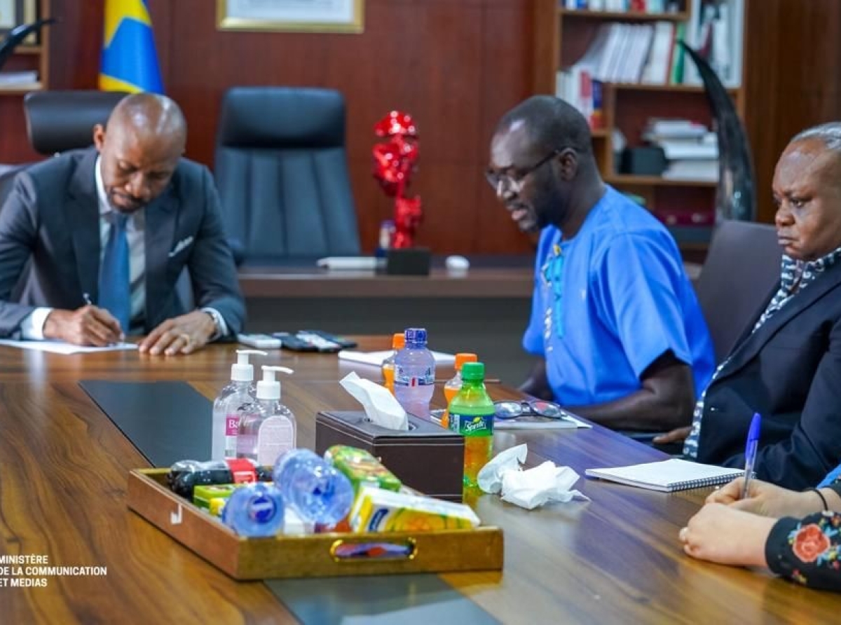 RDC : Reporter Sans Frontières sollicite l’implication de Muyaya pour la libération de Stanis Bujakera !
