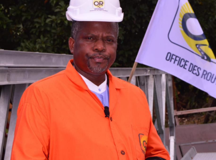 Grâce au leadership efficace du DG Jeanneau Kikangala Ngoy, Lomami : l'Office des routes doté des engins des travaux publics de dernière génération