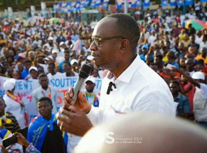 Campagne électorale : à Kikwit, Delly Sesanga recommande la veillée électorale à la population