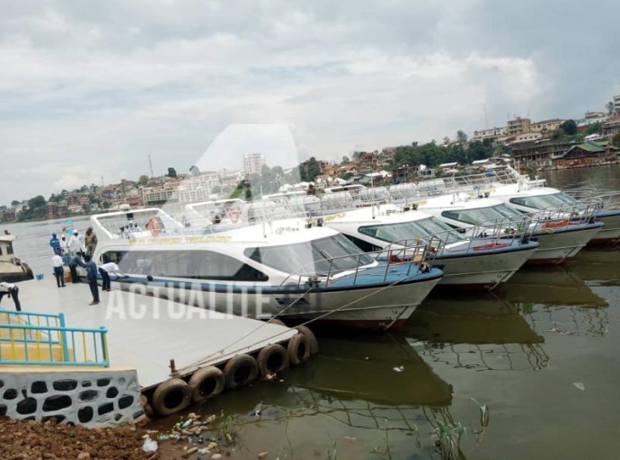 Quatre canots rapides inaugurés pour relier Goma à Bukavu  , RDC : Félix Tshisekedi signe la renaissance de la SNCC S.A au Nord et Sud-Kivu