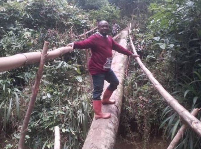 Kailo : Alphonse Kitwanga à la pêche des âmes en pleine forêt
