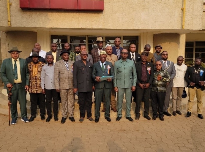Coutumiers du Nord et Sud-Kivu Situation sécuritaire en RDC, Nord et Sud-Kivu : les  Chefs coutumiers appellent à faire taire les armes et à la cohésion nationale autour de Félix Tshisekedi !