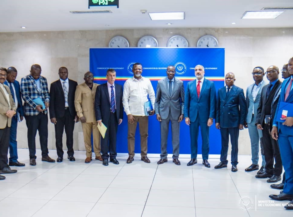 Daniel Mukoko Samba rassuré et reconforté dans la lutte contre la vie chère ,RDC : Ibrahim Issaoui de Socimex et d'autres gros importateurs soutiennent la nouvelle série de mesures gouvernementales !