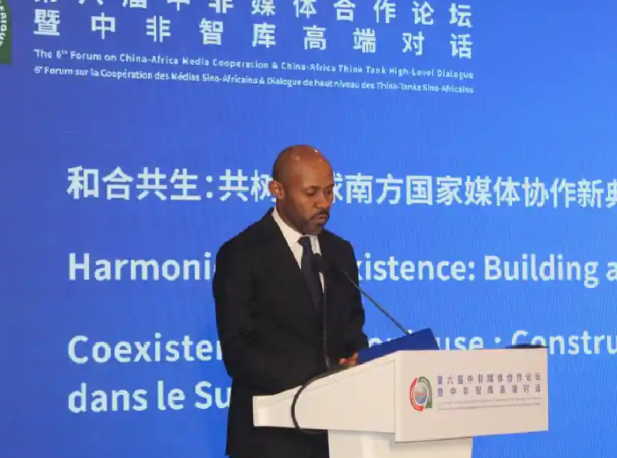 Depuis Beijing en Chine, RDC : Patrick Muyaya appelle à la construction de nouveaux modèles de collaboration médiatique en Afrique !
