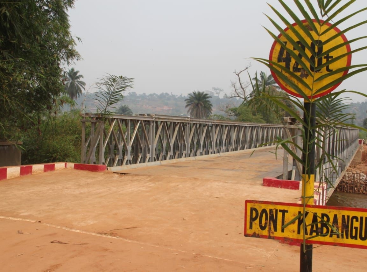 Rivière Nko à Bulungu au PK 80, Office des Routes : Jeanneau Kikangala réhabilite le Pont Kabangu