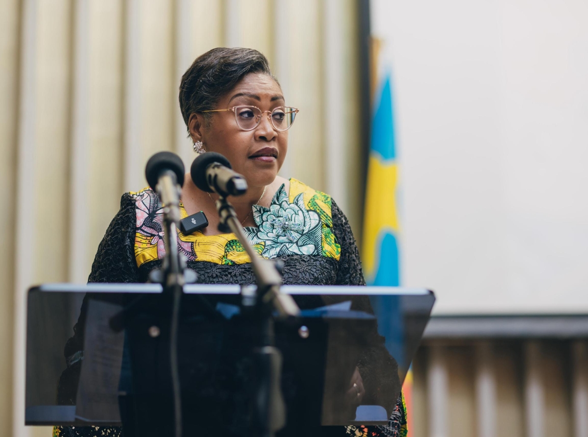 Projet ‘‘ENCORE’’ RDC : Judith Suminwa dévoile l’Annuaire alphabétique et numérique des Agents de carrière des services publics de l’Etat