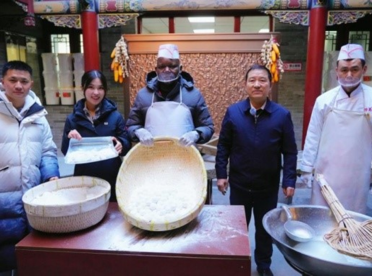 Préparatifs du Gala de la Fête du Printemps : une immersion avec un artiste de l'opéra de Taiyuan