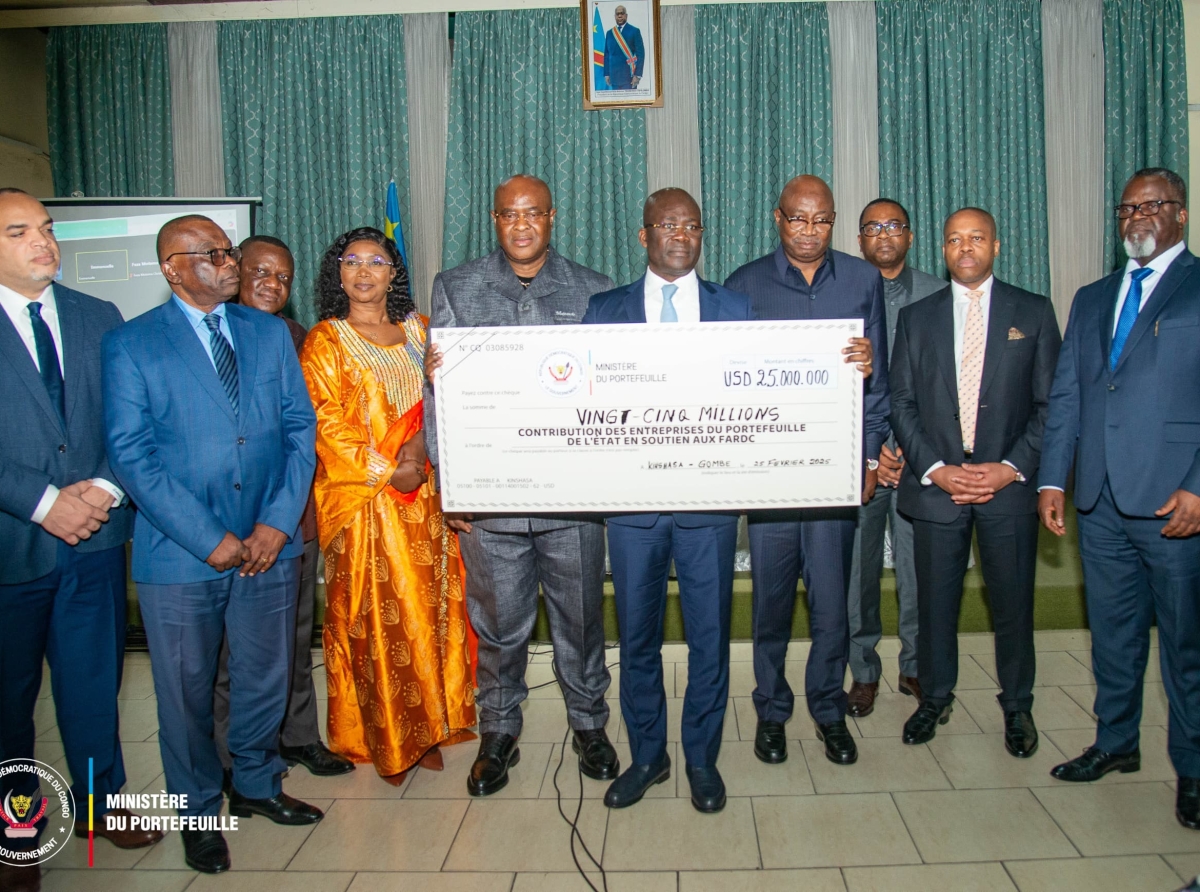 Fruit de l’implication des entreprises publiques dans l’effort de guerre, Portefeuille : Jean-Lucien Bussa mobilise 25 millions USD en soutien aux FARDC !