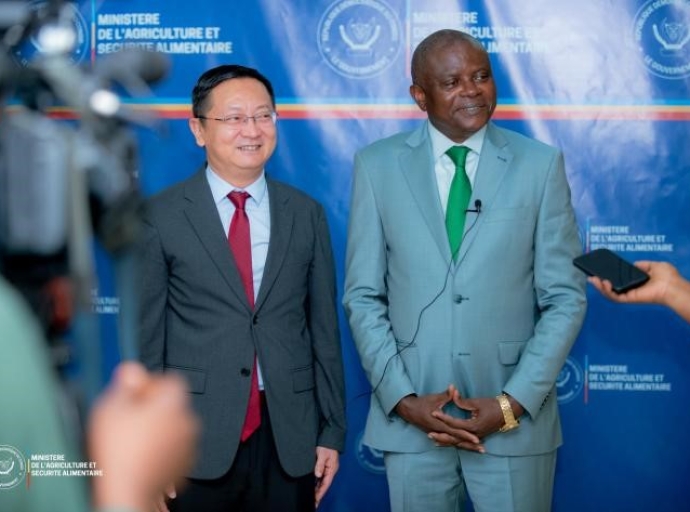 Coopération agricole RDC-Chine : Signature du protocole d’accord entre le ministère de l’Agriculture et la société Hunan Linshi Agricultural Services