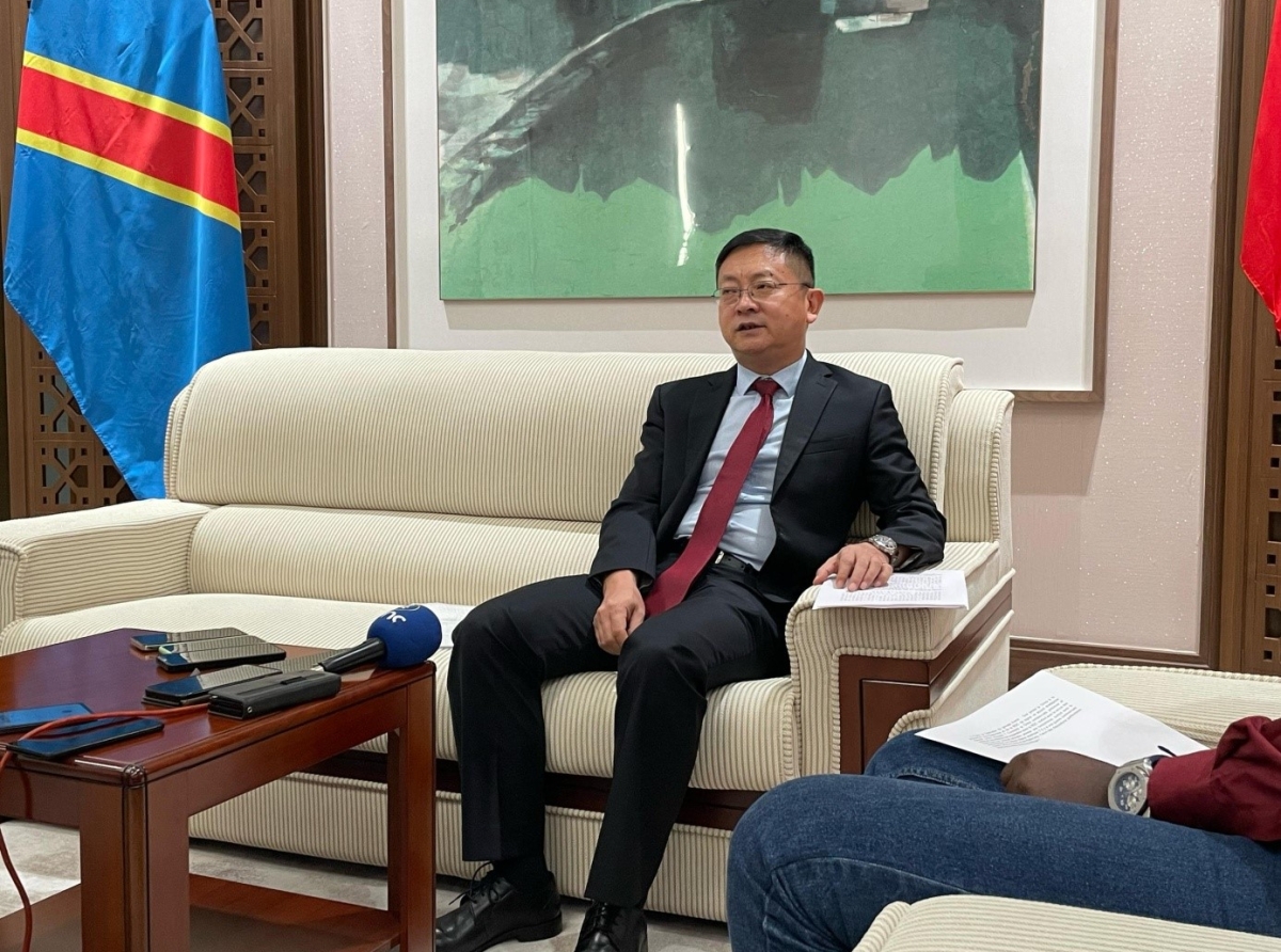 Zhao Bin confirme la fin d’une mission d’études à Kinshasa, RDC : la Chine annonce la construction d’un nouveau bâtiment moderne pour le Ministère des Affaires Etrangères !