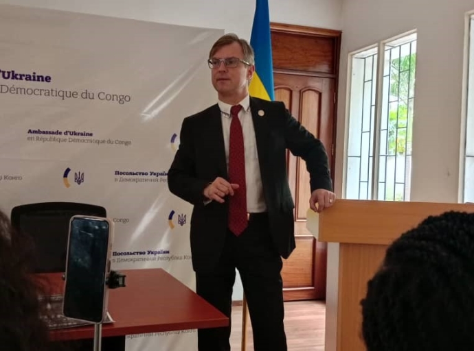 Après la présentation de ses lettres de créance à Félix Tshisekedi, RDC-Ukraine : Vasyl Hamianin place son mandat sous les signes du renforcement des relations bilatérales !