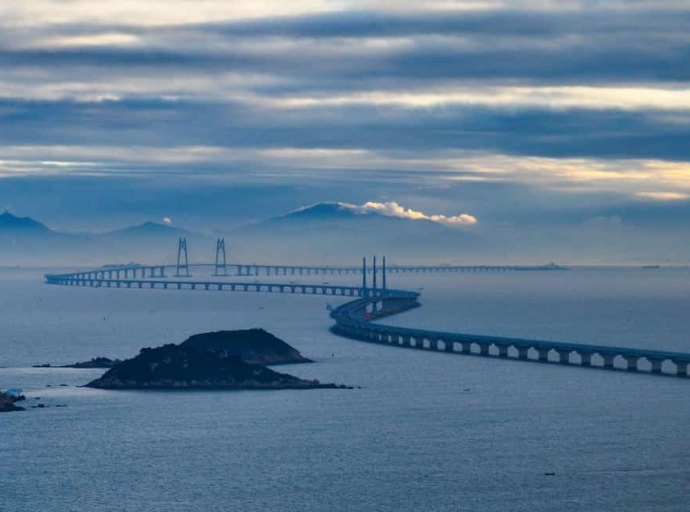 Hong Kong-Zhuai Macao, un des ponts les plus spectaculaires de la Chine !