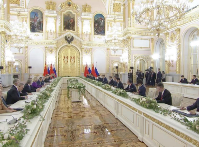 La Chine et la Russie assumeront une responsabilité particulière en tant que grands pays