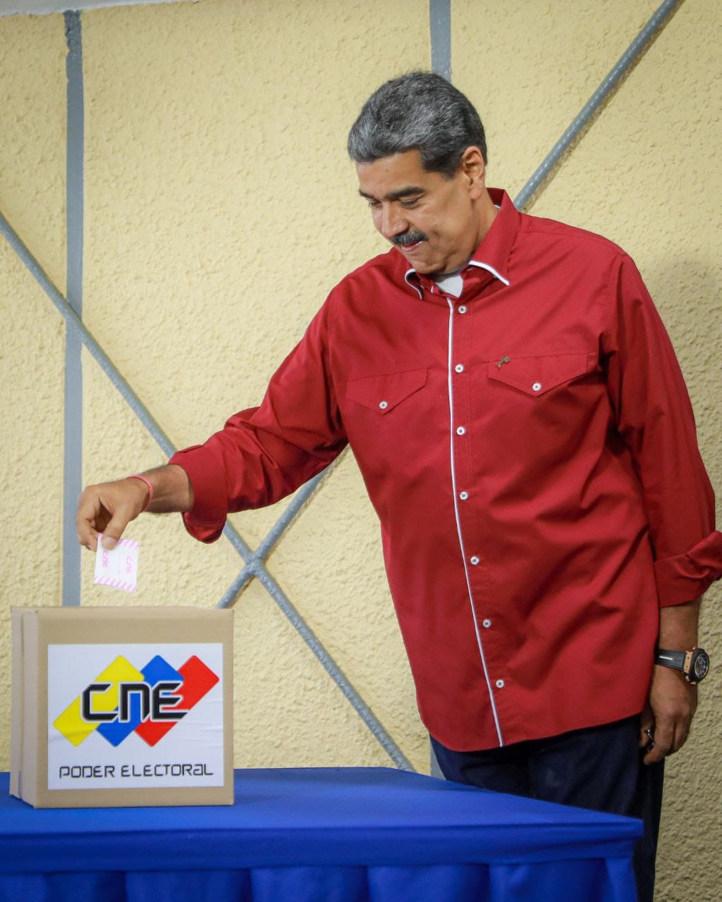 A la suite de la victoire électorale du PSUV, UDS : Kabasele Tshimanga adresse un message au Président Maduro