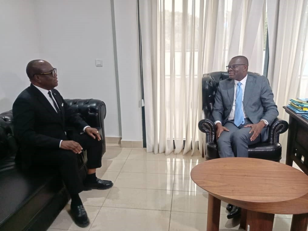 Echanges intenses avec Victor Kitenge autour des infrastructures aéroportuaires, RVA S.A : Tryphon Kin-kiey Mulumba affirme son engagement pour des solutions durables aux défis majeurs du Sankuru !