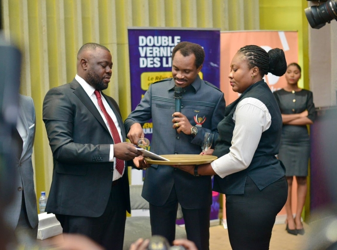 Le Rêve Congolais et le Plan National pour la Promotion de l'Entrepreneuriat des Jeunes, Littérature : Don Israël Mbuyi met à la disposition des passionnés du savoir deux ouvrages exceptionnels !