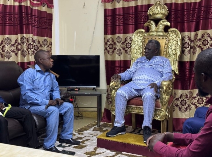 Retrouvailles entre fils du même terroir : Sa Grande Majesté Joseph Mukungubila a accordé une audience au Président National Mubeka !