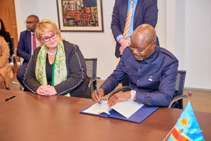 Défense : vers un partenariat stratégique entre Kinshasa et Montevideo !