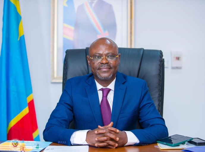 Après sa reconduction au Gouvernement Suminwa II, RDC : Guy Kabombo dévoile ses trois piliers en vue de renforcer les FARDC