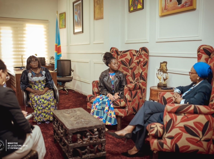 Projet de construction d’un centre culturel à Mbanza-ngungu : Yolande Elebe soutient l’initiative du cinéaste américano-congolaise Phylicia Mpasi