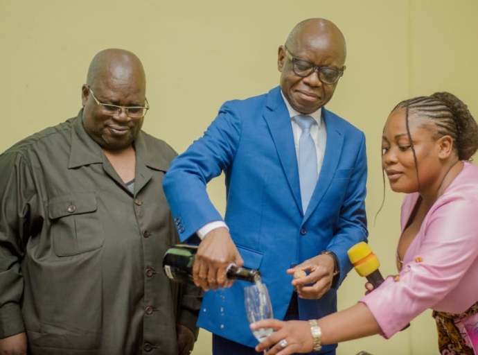 Littérature : Me Willy Wenga publie un ouvrage inédit sur les immunités et privilèges des poursuites en RDC !