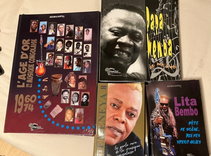 Sous l’impulsion de la bibliothèque ‘‘Kongo’’ à Bruxelles : Asimba Bathy décortique “ l’âge d’or de la musique congolaise 1960-1974’’   