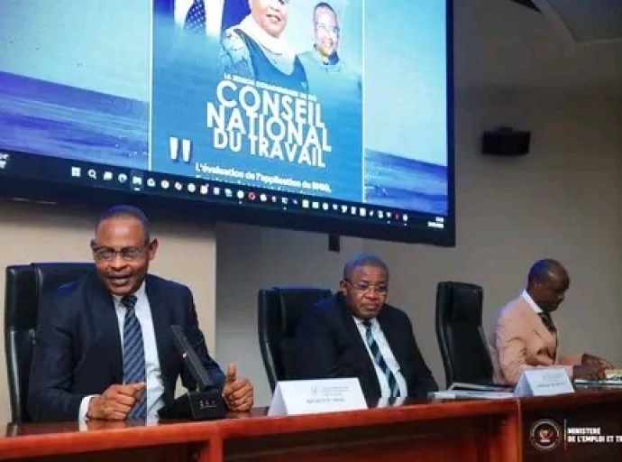 37ème Conseil National du Travail, RDC : le Ministre Ferdinand Massamba a procédé à l’ouverture de la session extraordinaire pour des réformes robustes du secteur
