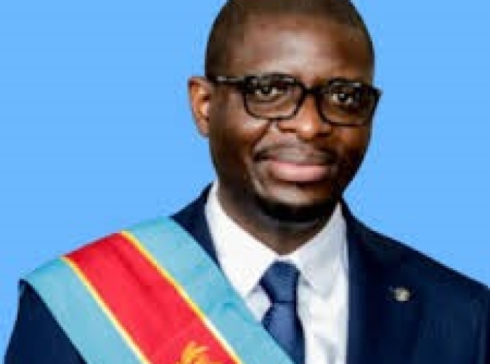 Haut-Katanga : Eric Tshikuma exige des clarifications de la DGDA sur une présumée fraude douanière dans le secteur pétrolier